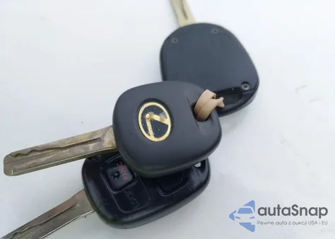 2002 Lexus Es 300 300 z USA, uszkodzony, nr VIN JTHBF30G125015830